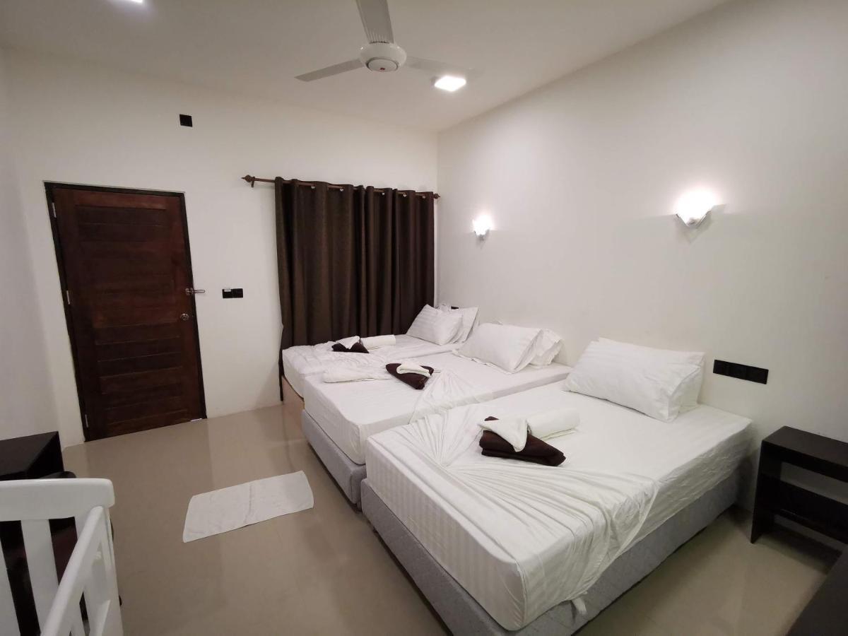 Summer Inn Thoddoo Exterior foto