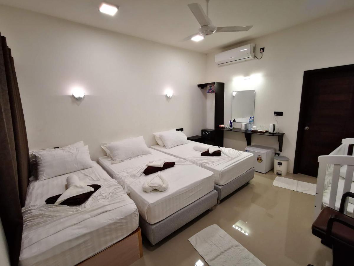Summer Inn Thoddoo Exterior foto